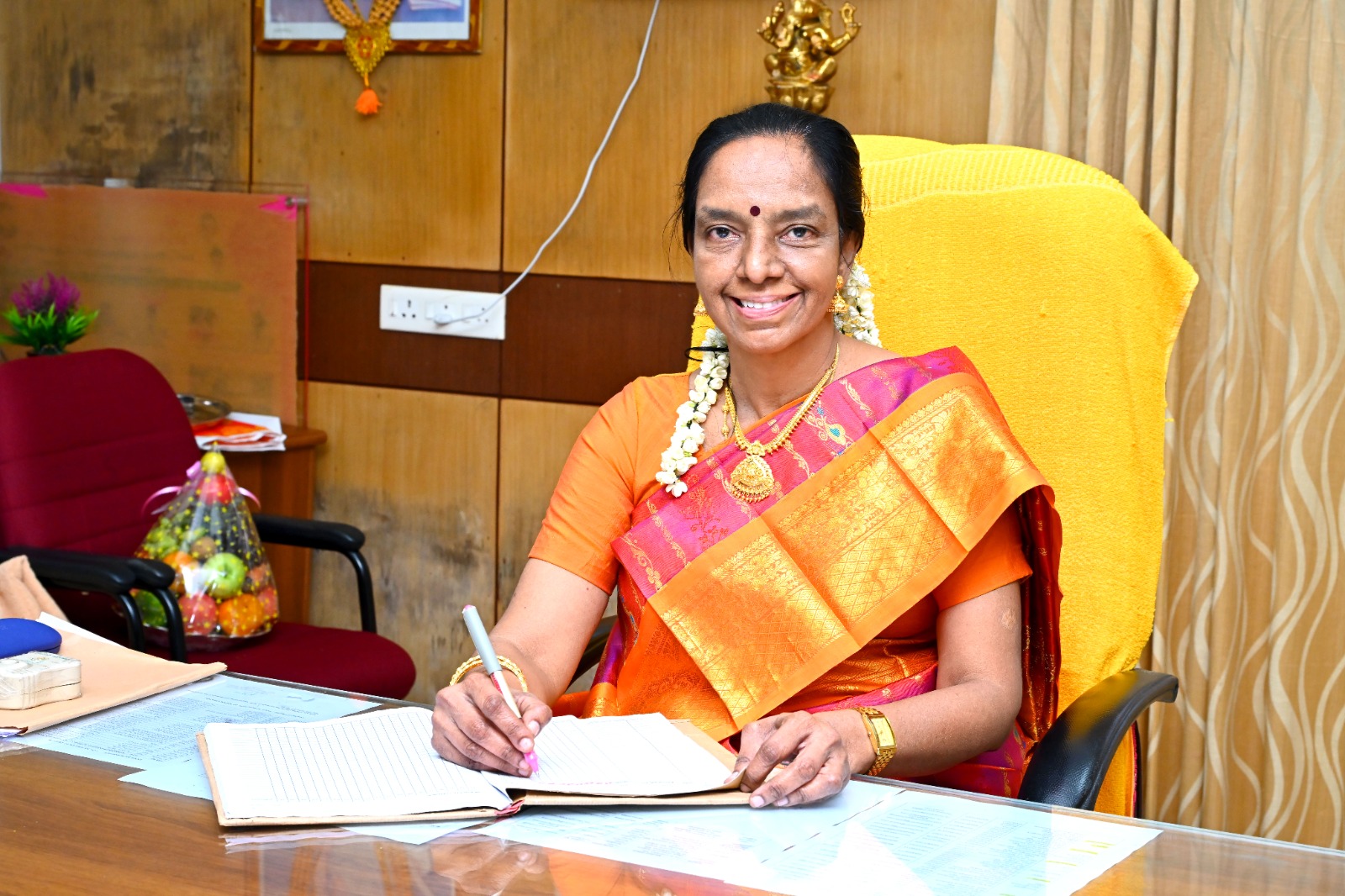 S.KALAIVANI MD.,D.V.,